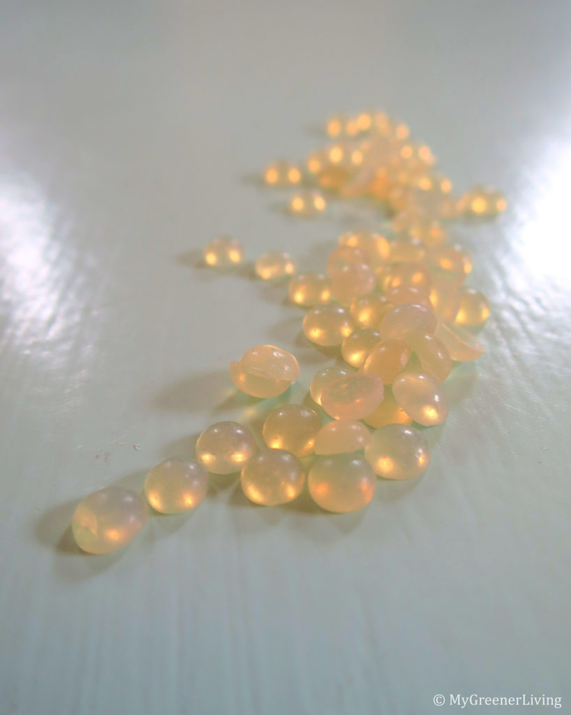 zinc ricinoleate pellets